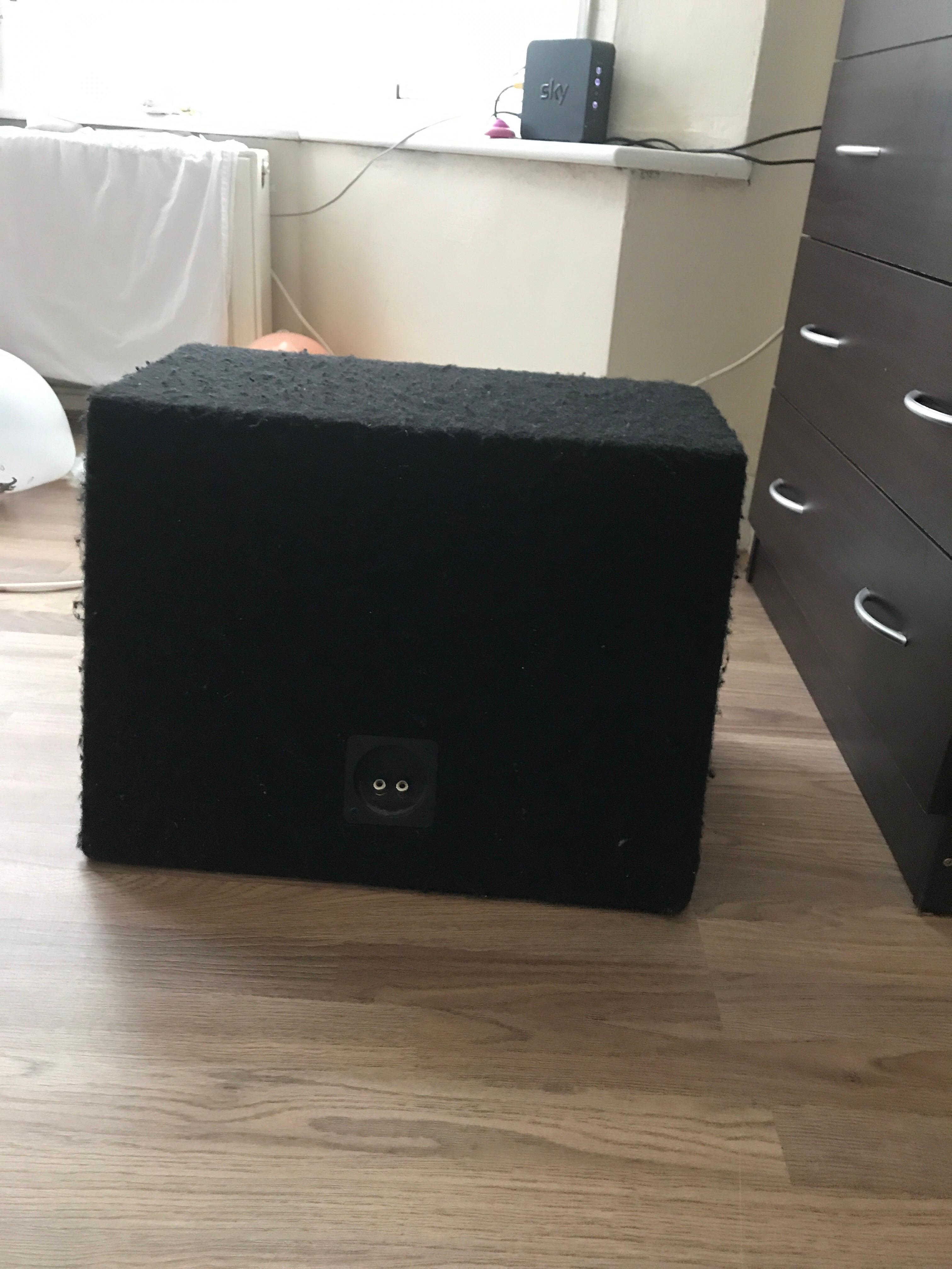 Magnat XTC 1200 High performance subwoofer in E6 Newham for £35.00 for