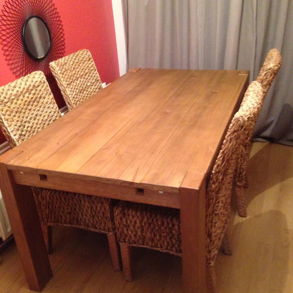 Next Hartford dining table and chairs in WV10 Wolverhampton for £375.00