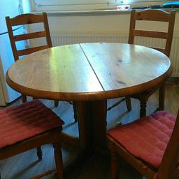 Holztisch rund mit Zwischenplatte / Durchmesser 104 cm + 4 Stühle