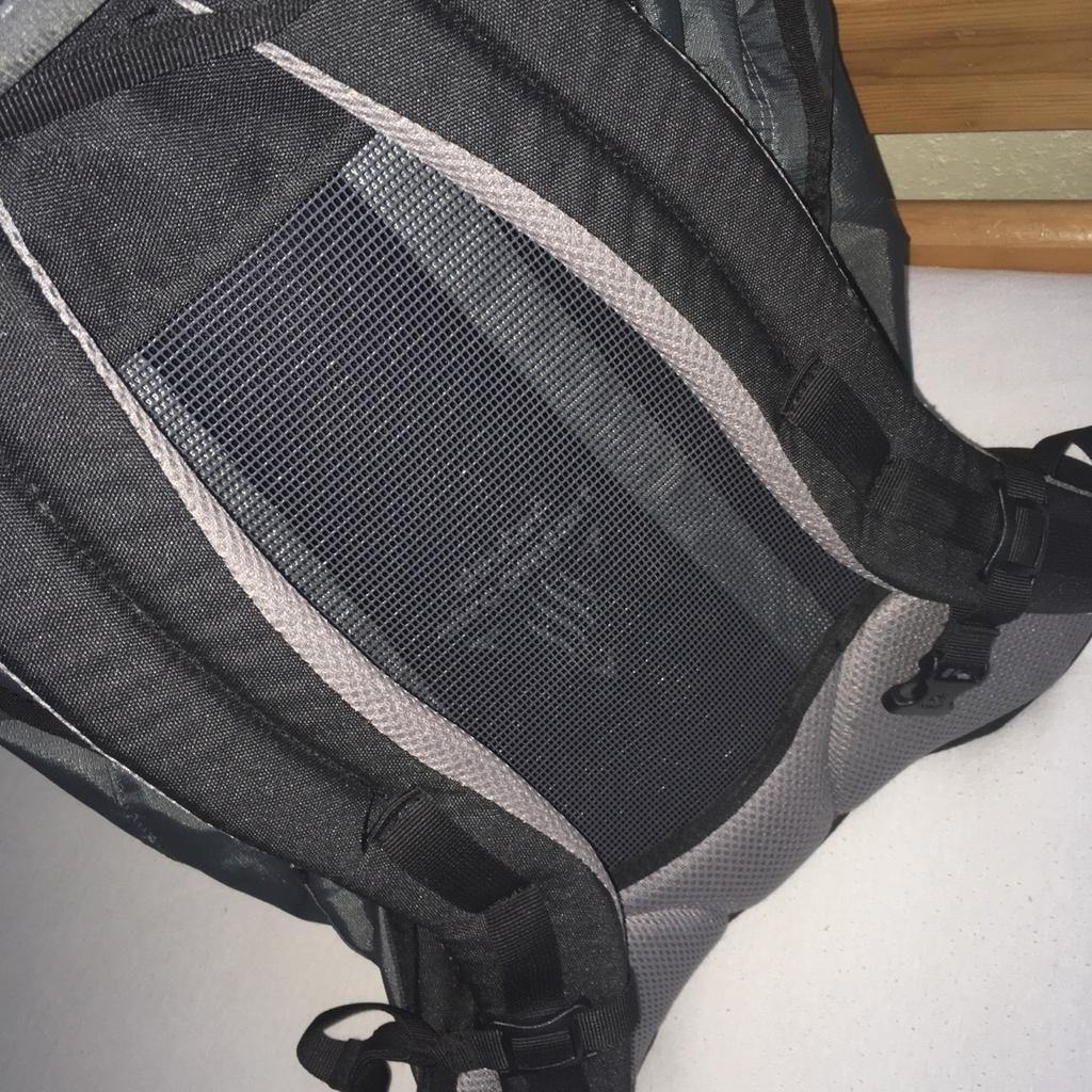 Deuter Walk Air Rucksack in 1220 Wien für 50,00 € zum Verkauf Shpock DE