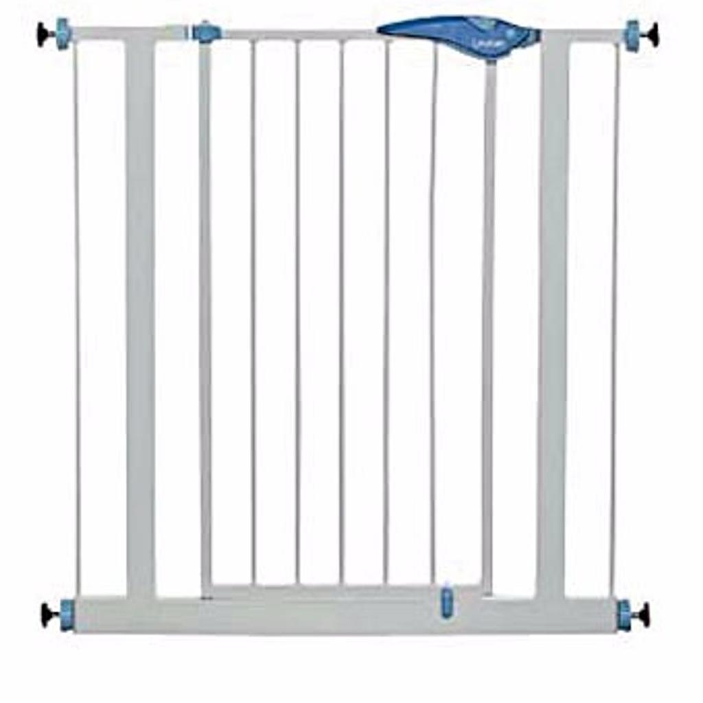 Lindam Pressure Fit Stair gates two of the in IG5 Ilford for £10.00