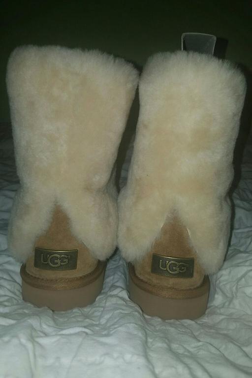 Buy & Sell Rainham Havering - Photos for Ladies Ugg Boots