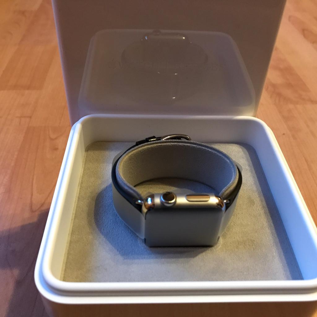 Hermes Apple Watch in EC3A London für £ 480,00 zum Verkauf Shpock AT