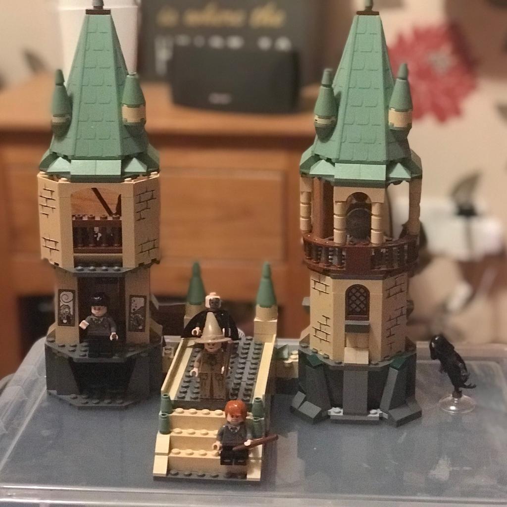 LEGO Harry Potter Hogwarts 4867 (Discontinued by manufacturer)