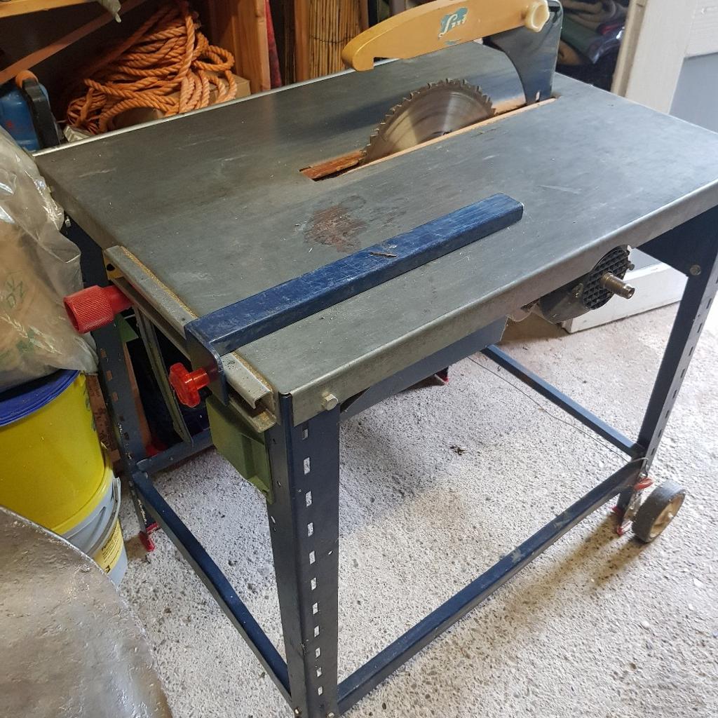 Kreissäge / Tischkreissäge \