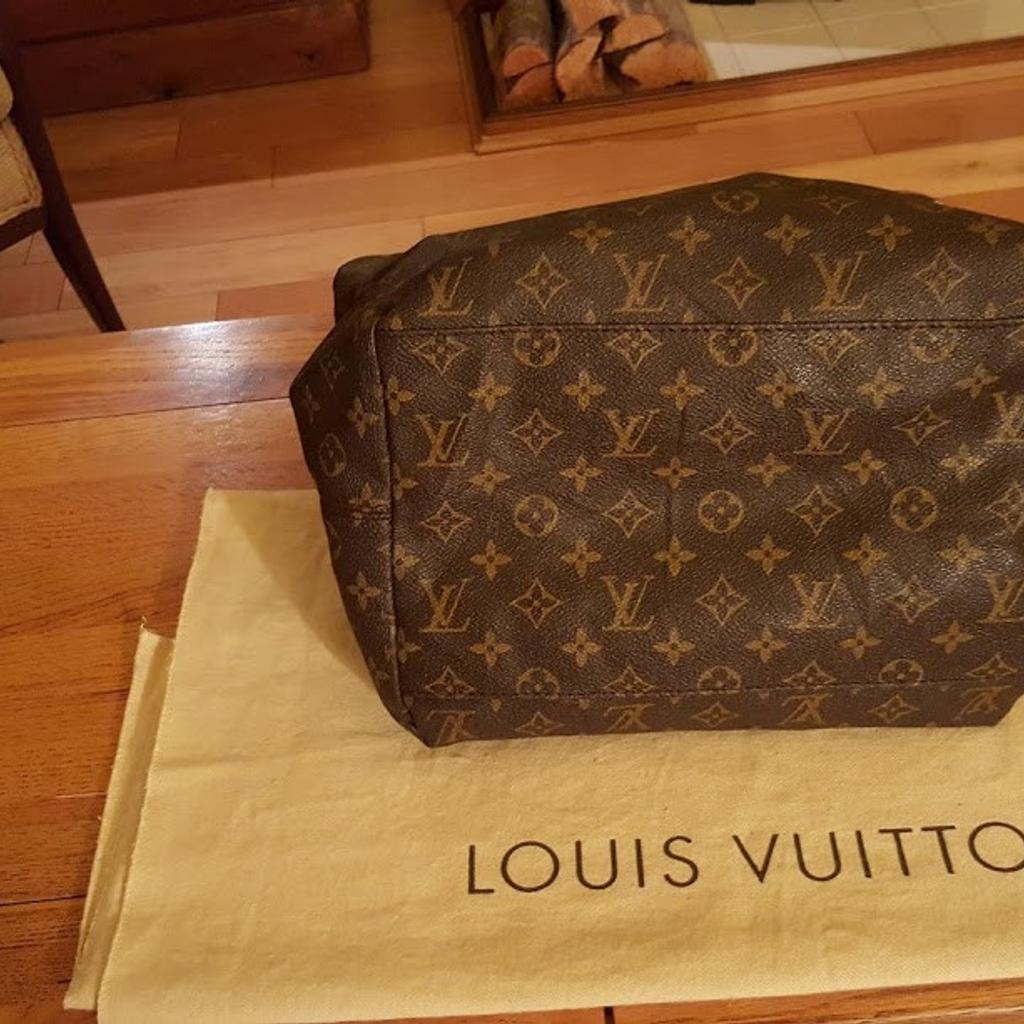 100% authentic Louis Vuitton Automne Hiver 2012-13