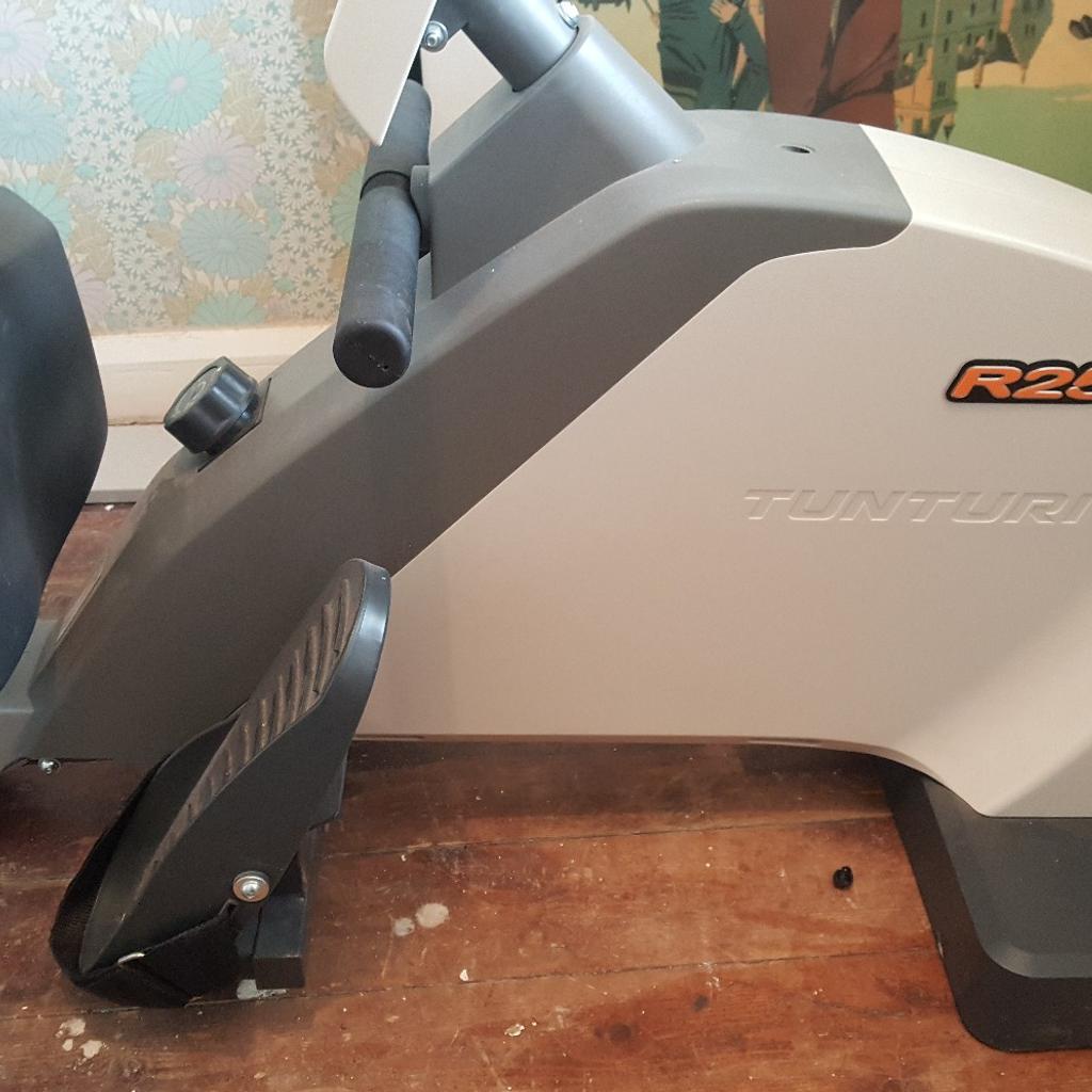 Tunturi R25 Rowing Machine - Exercise Rower in WS13 Lichfield für £ 50 ...