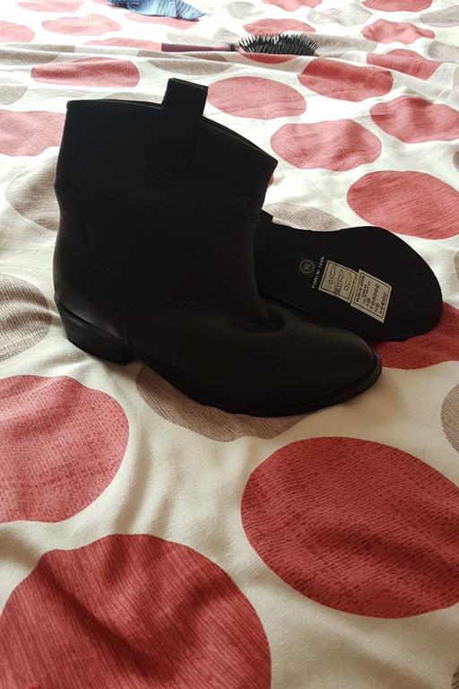 Buy & Sell South Yorkshire Rotherham - Photos for New black ankle boots