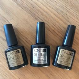 1 used top coat, 1 used base coat and 1 brand new base coat. Collection or delivery of £3.95 recorded.