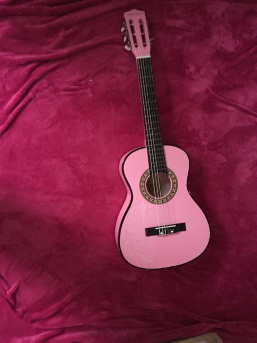 Buy & Sell Stockton-on-Tees Town Centre Stockton-on-Tees - Photos for Pink guitar