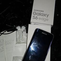 Neues Samsung Galaxy S6 Edge 32GB mit Verpackung, Anleitung, Kopfhörer, simtool und Ladegerät (Ladegerät nicht original).
Unbenutzt und noch in Folie.