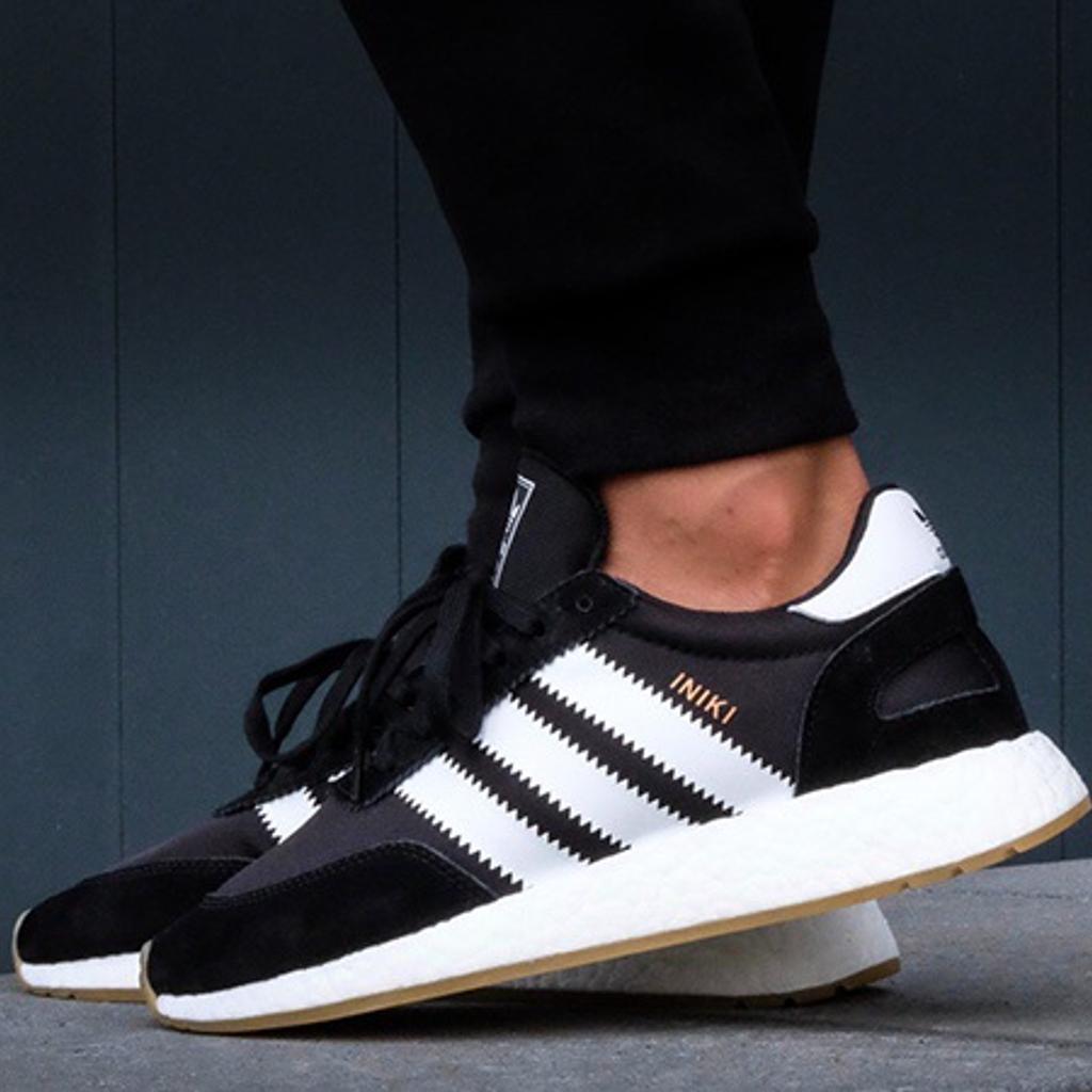 Adidas Iniki schwarz Gr 45 1 3 in 69226 NuBloch fur 69 00 zum Verkauf Shpock DE