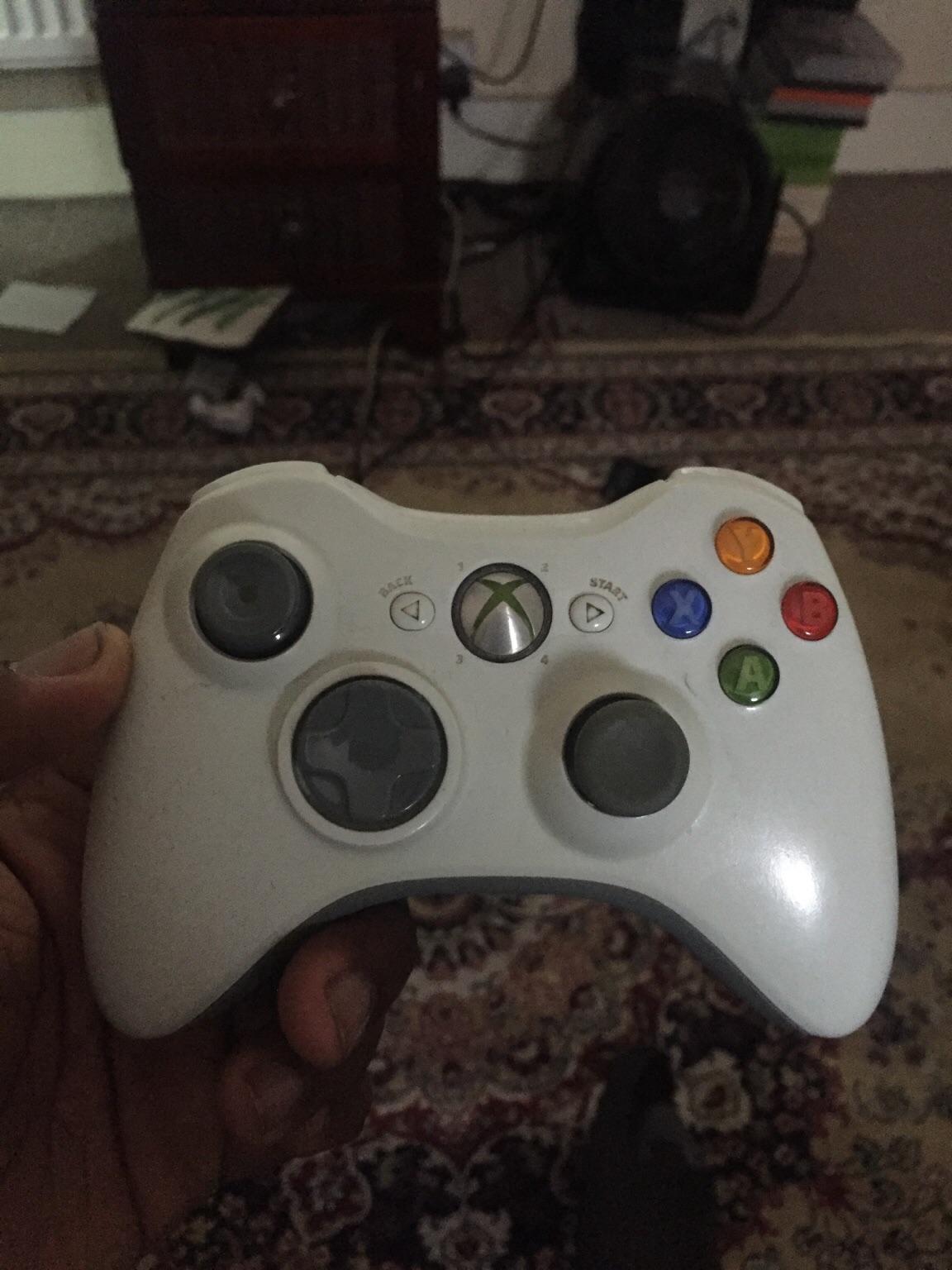 Xbox 360 controller in E7 London für £ 10,00 zum Verkauf | Shpock AT