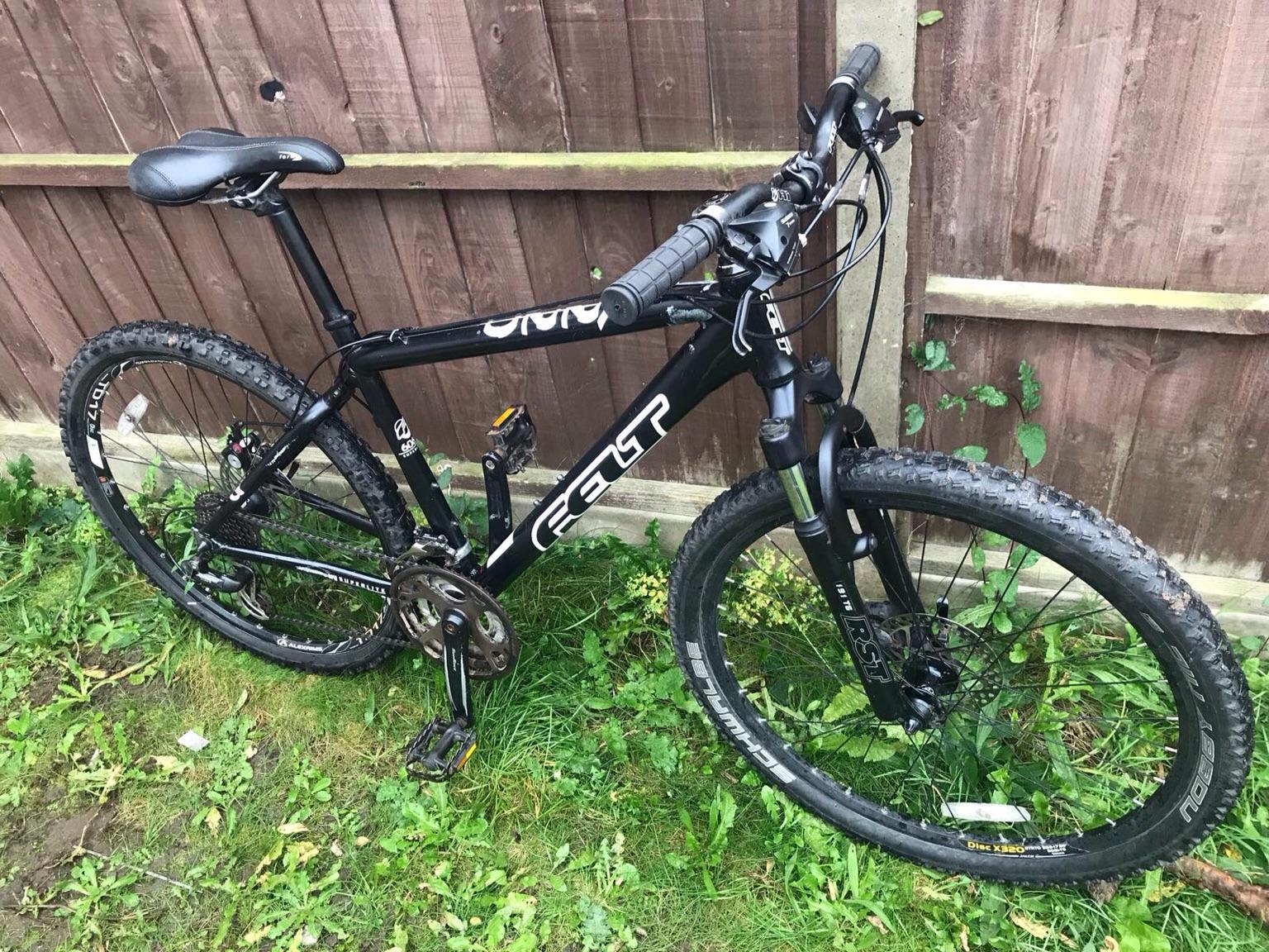 Felt q220 hot sale mountain bike