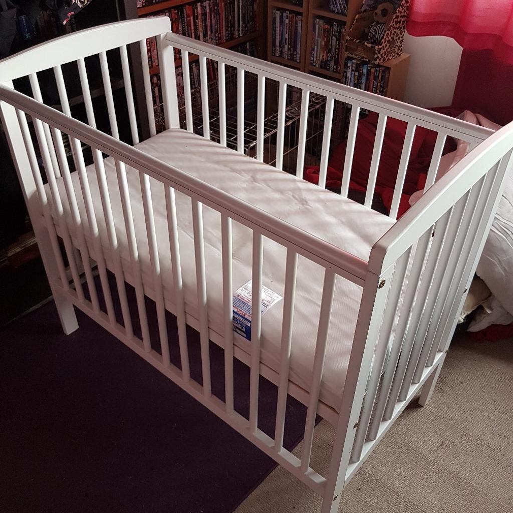 Baby cot for sale in S6 Sheffield for £40.00 for sale Shpock