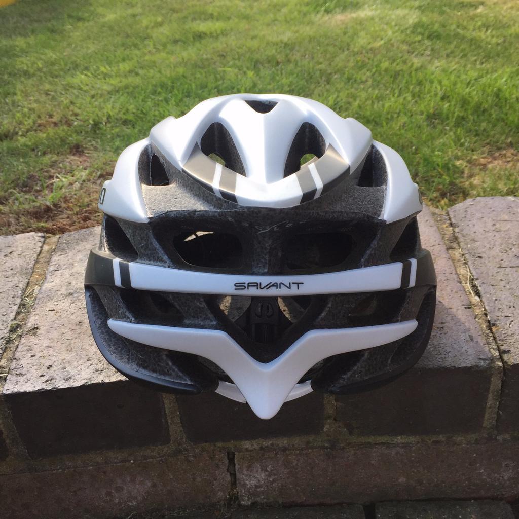 giro savant bike helmet