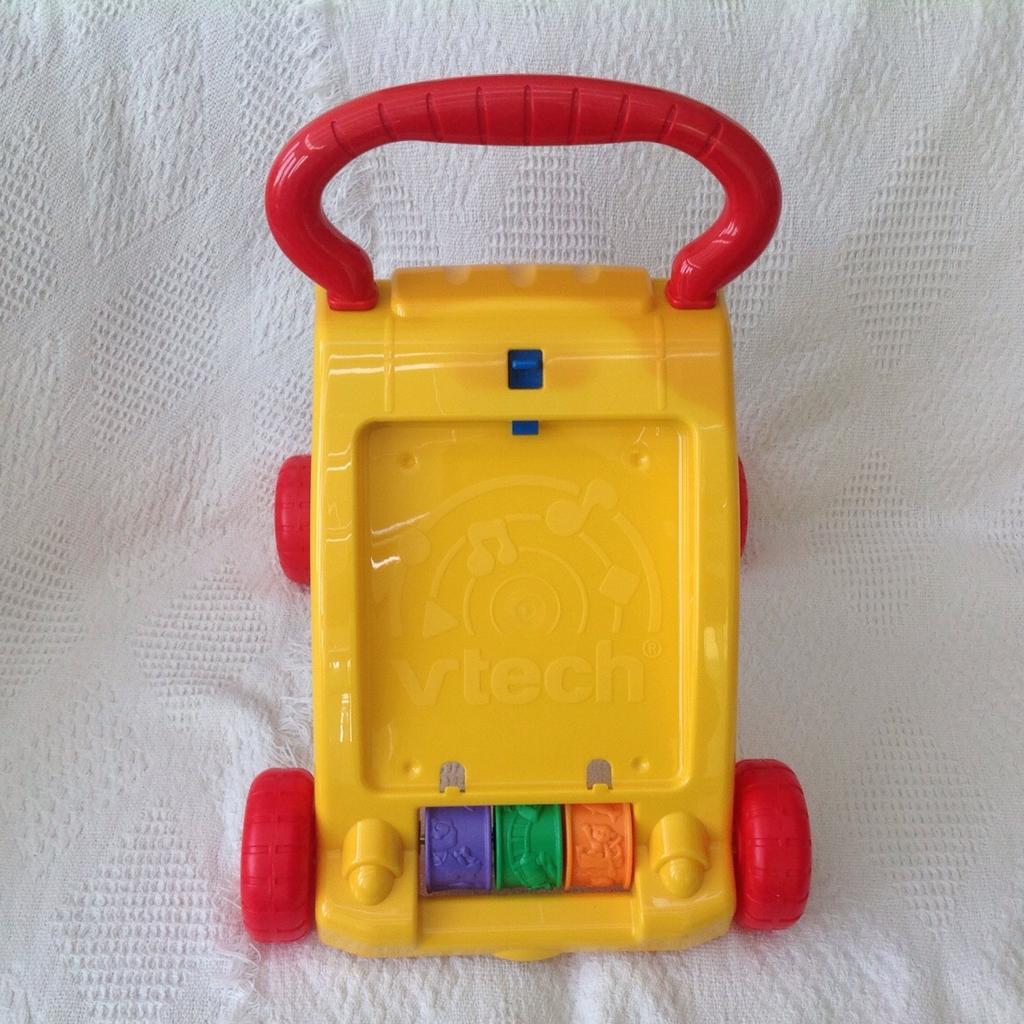Vetch first steps walker in UB1 Southall für £ 7,50 zum Verkauf | Shpock AT