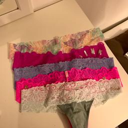 Verkaufe 5 nagelneue Victoria's Secret Slips (Pink) in der Größe S!
Noch nie getragen, Etikett ist noch drauf!