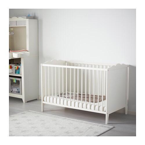Babybett HENSVIK Ikea Gitterbett 120x60 weiß in 80469 München für € 65