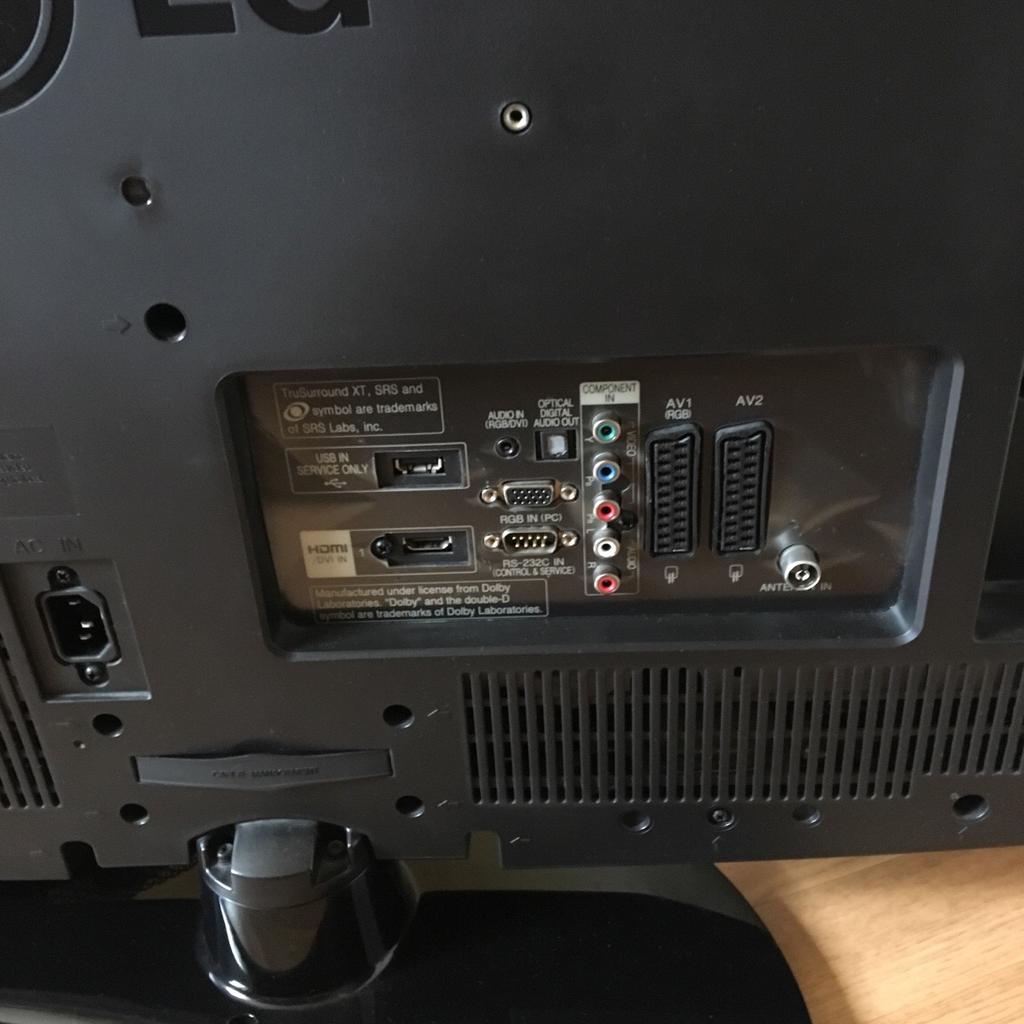 LG 32LD320 81,3 cm (32 Zoll) LCD Fernseher in 90443 Nürnberg für 90,00 ...