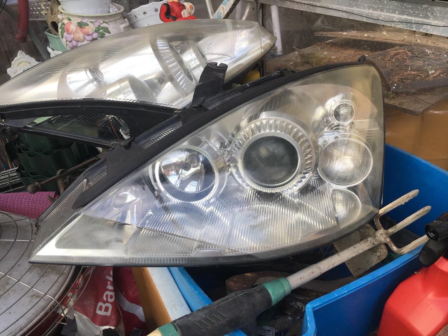 Focus St170 Xenon Headlights 10k Bulbs In Rm8 Dagenham For £100.00 For 