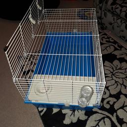 Indoor hutch only used for a week due to partner being alergic to fur so its in very good condition L95 x W57 x H46cm