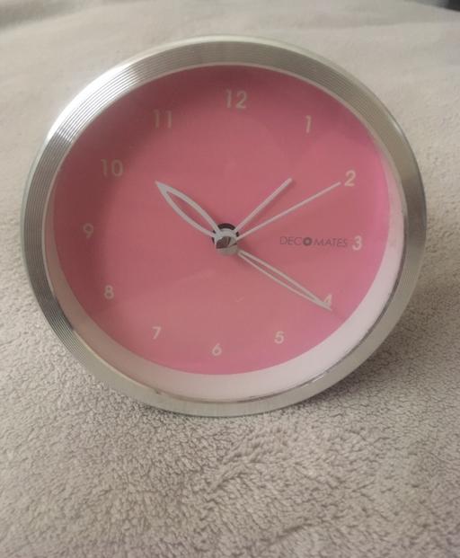 Buy & Sell Essex Chelmsford - Photos for Small tabletop clock