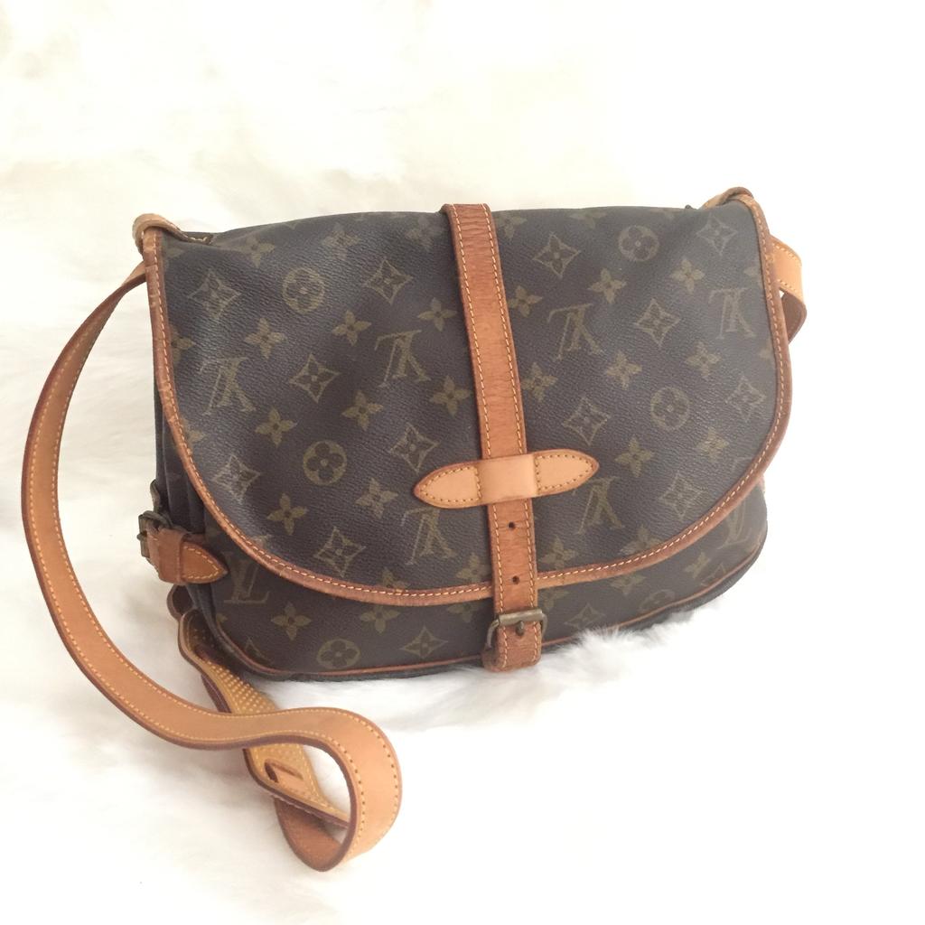 Louis on sale vuitton postina