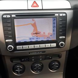 Verkaufe ein Originales Autoradio mit Navigation für vw Golf  Passat Tiguan Touran  funktioniert einwandfrei