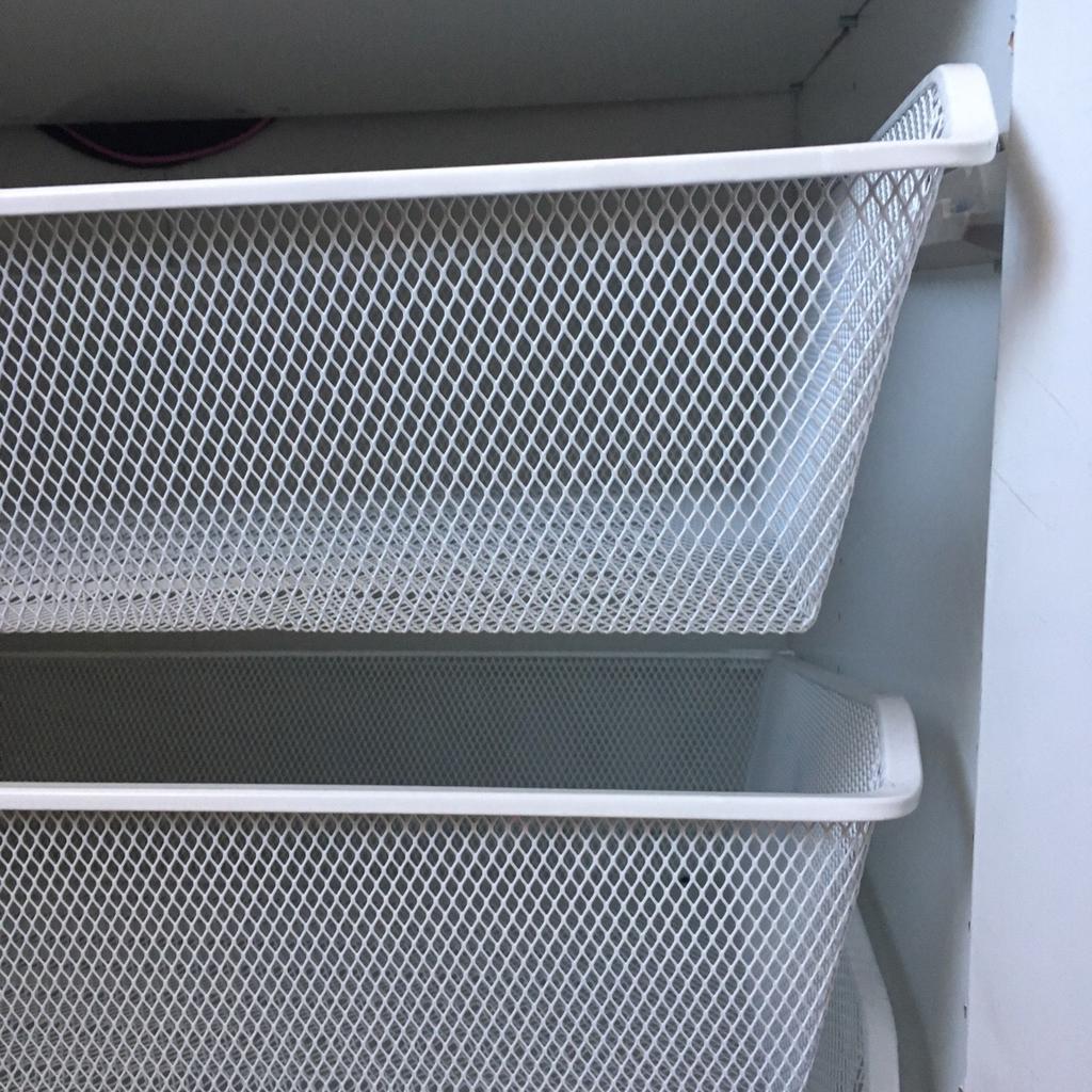Ikea Komplement Drahtkorb für Pax Schrank in 6020 Innsbruck für 10,00 € zum Verkauf