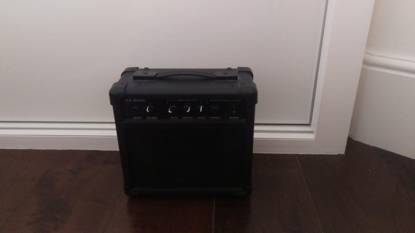 B.B. Blaster Guitar Amp In IG8 Woodford For £25.00 For Sale | Shpock