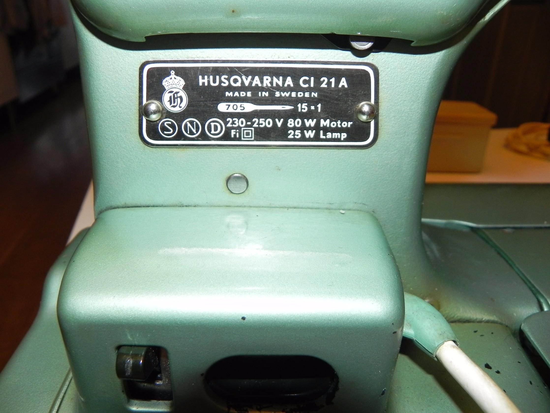 1950s VIKING HUSQVARNA Cl 21A Sewing Machine in E10 London für 60,00