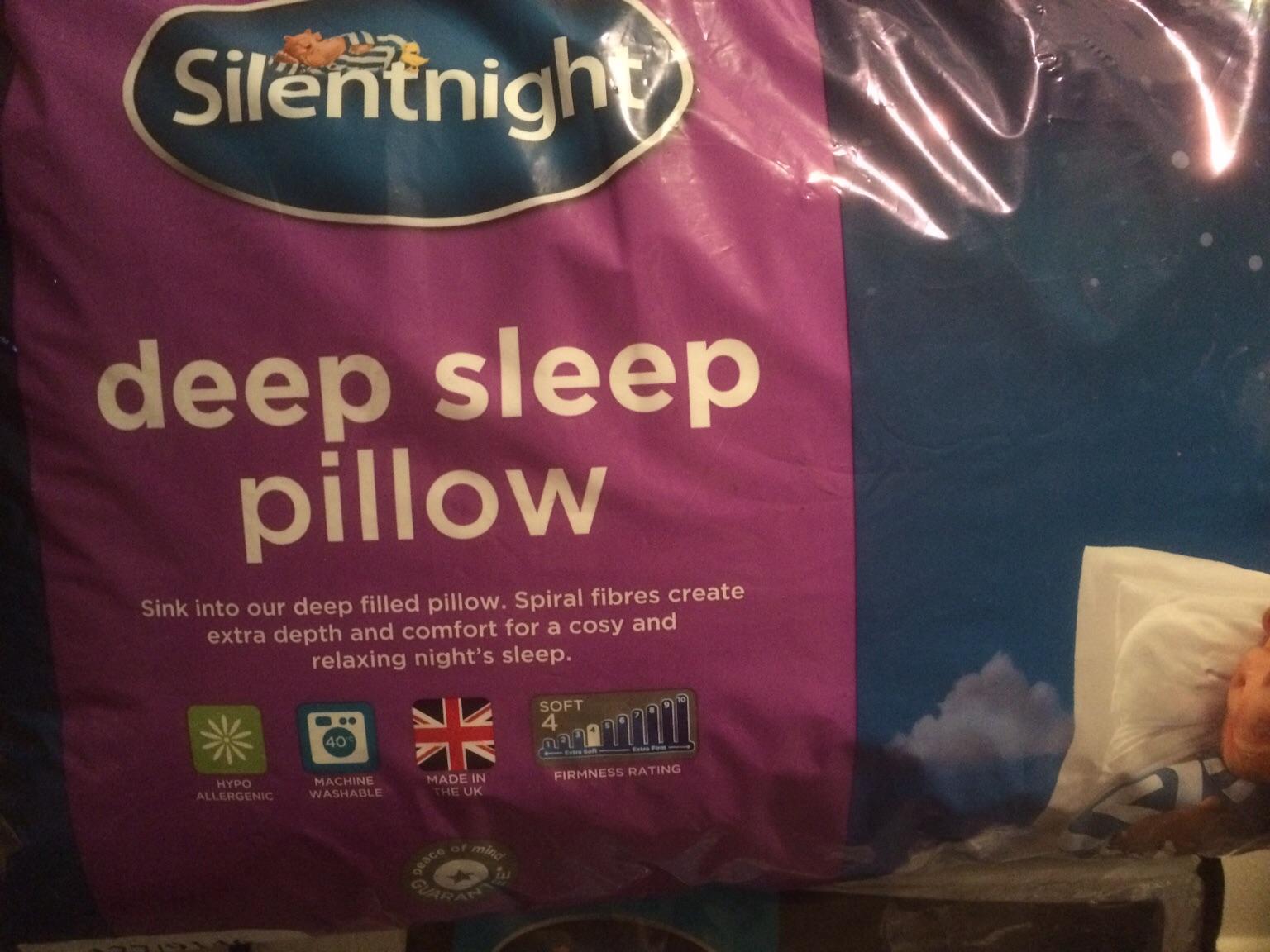 Single mattress topper plus pillow in OL16 Rochdale for £25.00 for sale