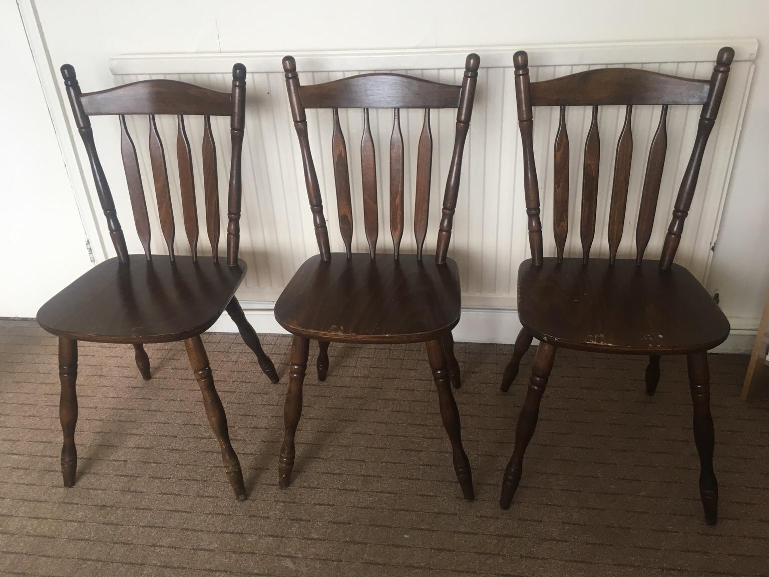 Table and 3 chairs in NN5 Northampton for £30.00 for sale Shpock