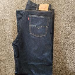 Mens Levi jeans 40 R only worn once