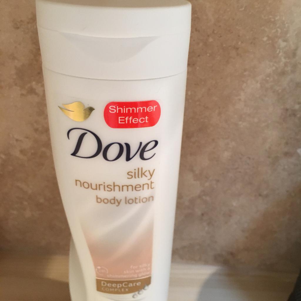 Dove shimmer effect body lotion in MK41 Brickhill für 0,50 £ zum