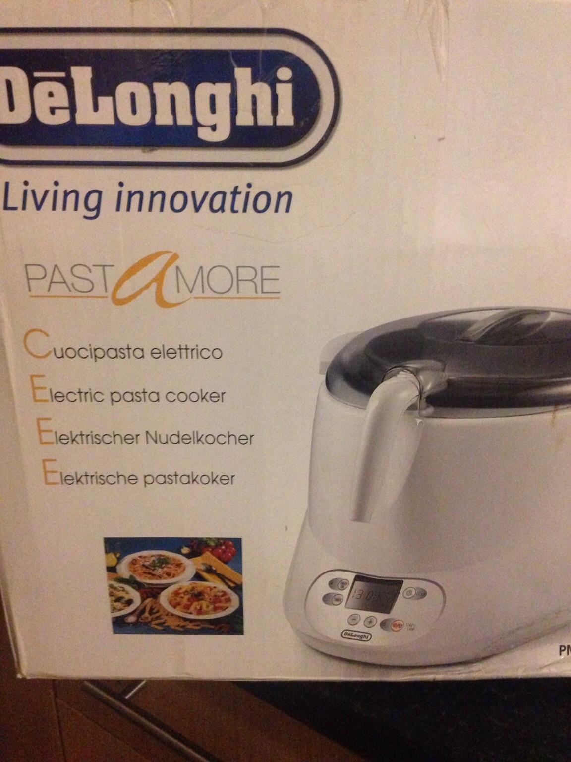 DeLonghi PastaMore PMC 100 Pasta Cooker in KT15 Addlestone for