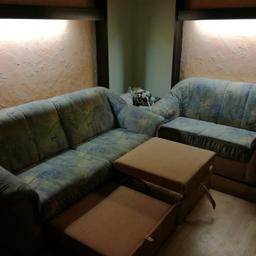 Grün gemustert.
3er Couch Länge 210cm, mit Bettfunktion.
2er Couch Länge 150cm.
Nur selbst Abholung.