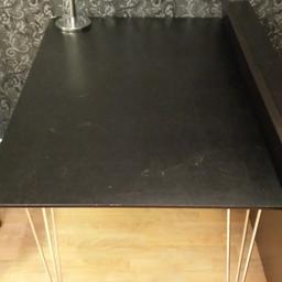 Ett hyfsad fint svart bord bordsänkes.
Har köpt nytt och behöver det inte längre.