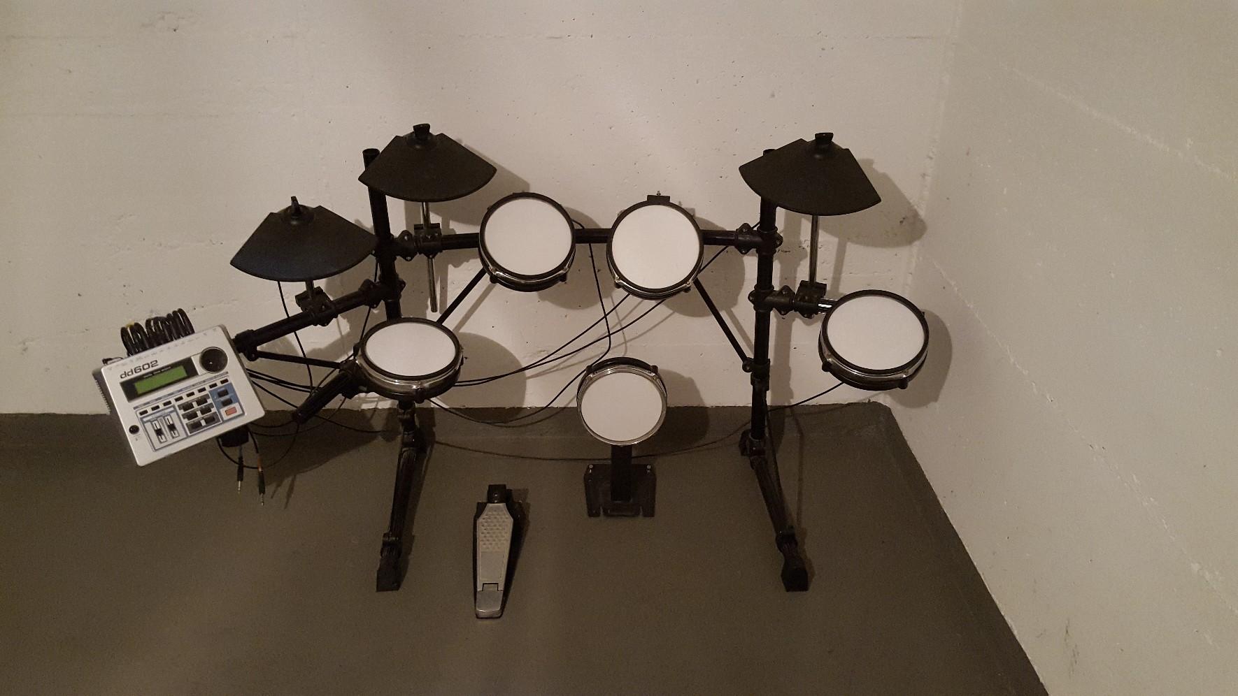 E Drum Set Fame dd602 in 51429 Bergisch Gladbach für 140,00 € zum