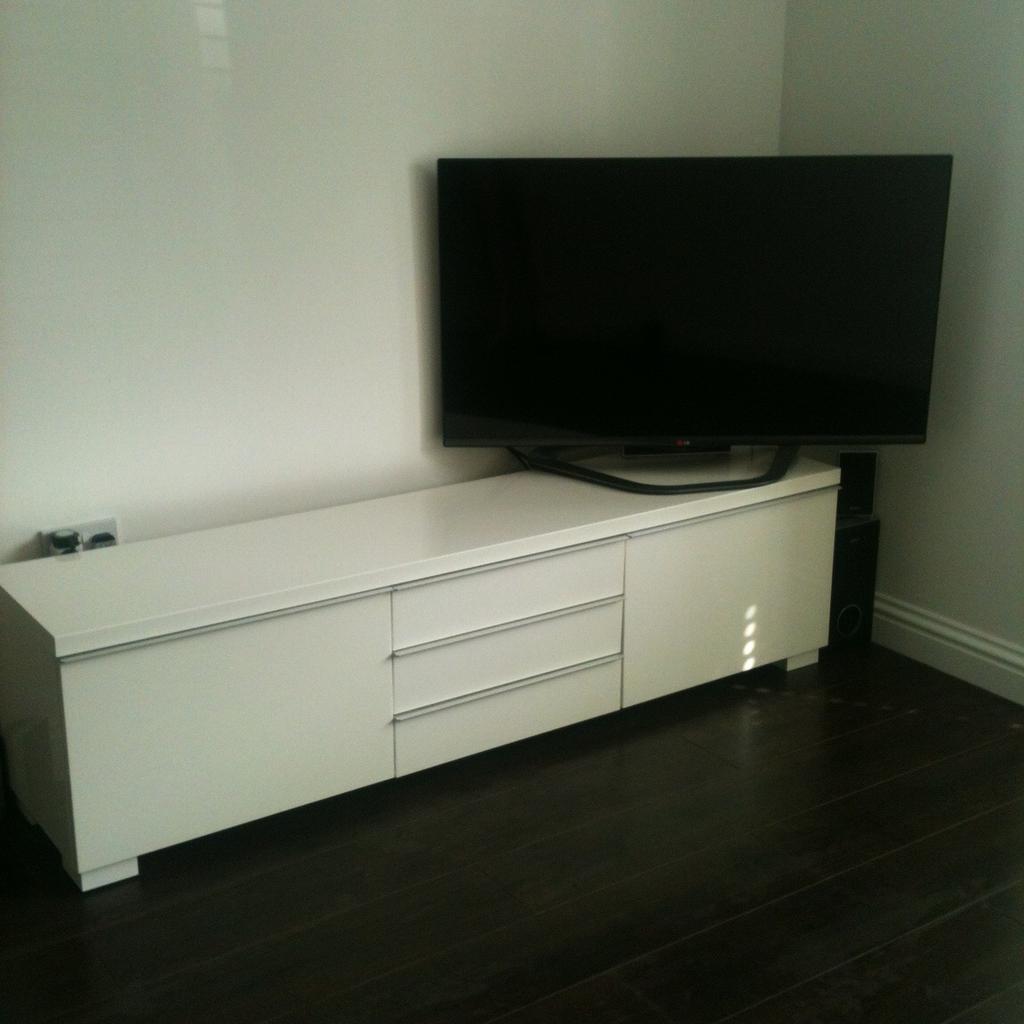 Ikea besta burs range in CR3 Caterham für £ 100,00 zum Verkauf Shpock AT