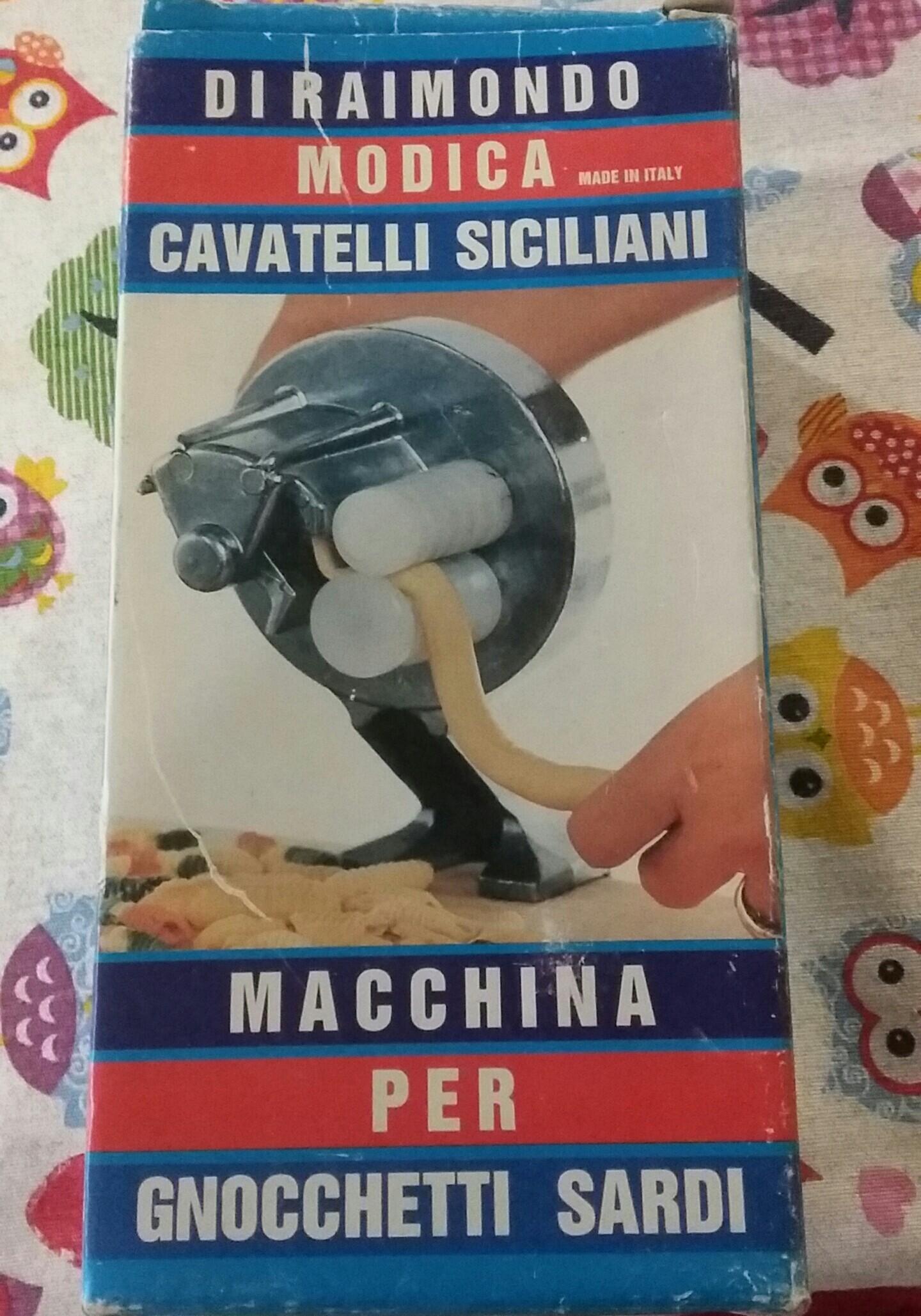 Macchina per cavatelli siciliani e gnocchett in 21019 Somma Lombardo for  €20.00 for sale