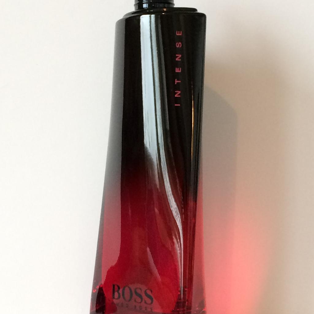 Hugo Boss INTENSE WOMAN Eau de Parfum 90 ml in 10367 Berlin für 125,00