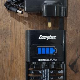Hi all

I am selling an 
Energizer Nimh battery charger AA.AAA, 
Model: CH1HR3

It charges both AA & AAA batteries. Has worked a treat quickly charging both eneloop and eneloop pro batteries and can charge many other batteries of similar standard.

Now upgrading to an 8 bay charger so this unit is just sitting on the shelf ready for someone else!

Please contact if you have any questions

Thanks for reading!