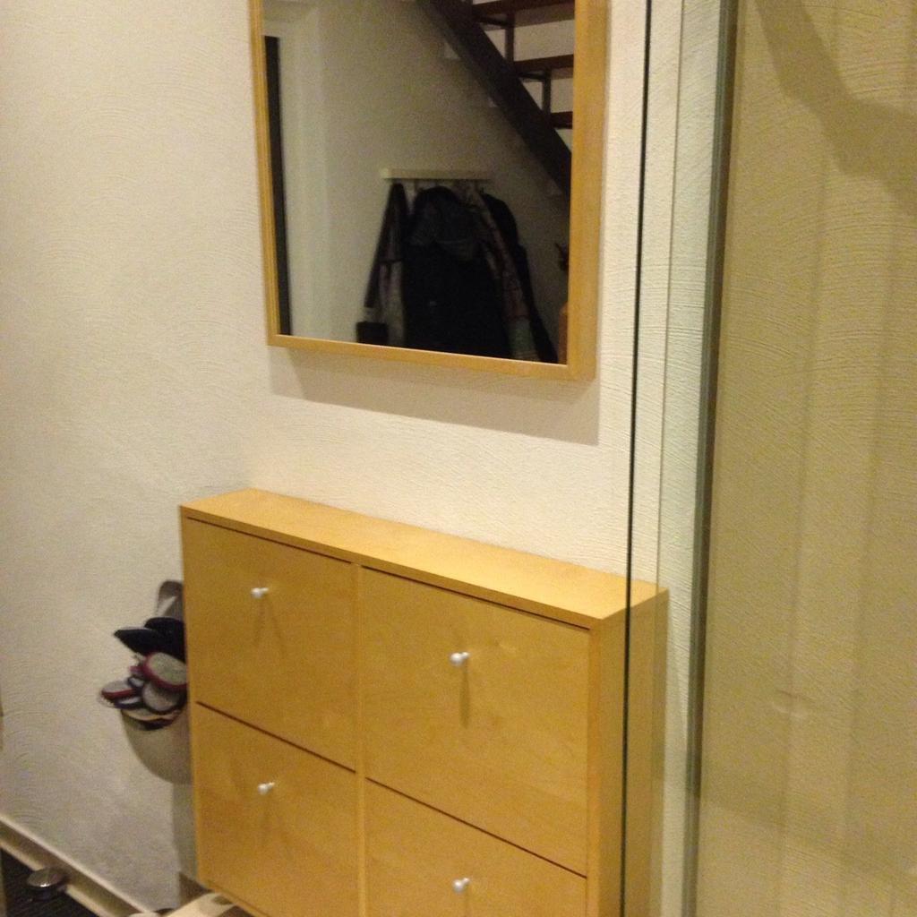 Schuhschrank und Spiegel Ikea in 67280 Ebertsheim für 35,00 € zum Verkauf