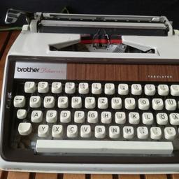 Schreibmaschine Brother Deluxe 1300, funktionstüchtig allerdings braucht sie ein neues Farbband, Gebrauchsspuren

Selbstabholung 1050 Wien