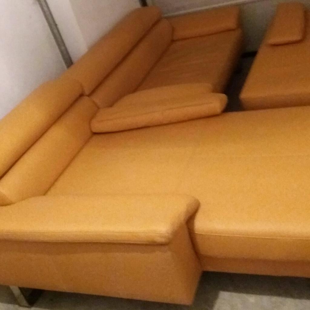 Braune Wohnlandschaft von Segmüller in 65479 Raunheim für 300,00 € zum