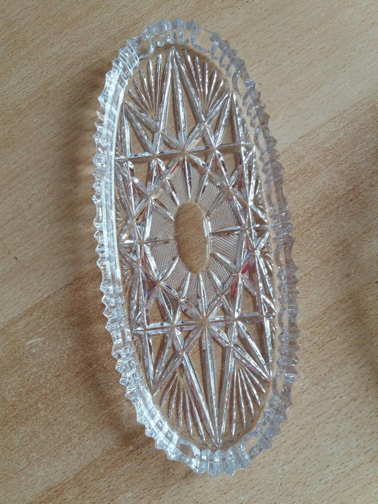 Verschiedene Tortenplatten - Glasschalen in 74821 Mosbach für 2,00 ...
