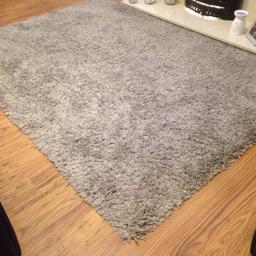 For sale thick grey silver Rug

Bought originally for £175

Selling due to redecorating

From a smoke free pet free home