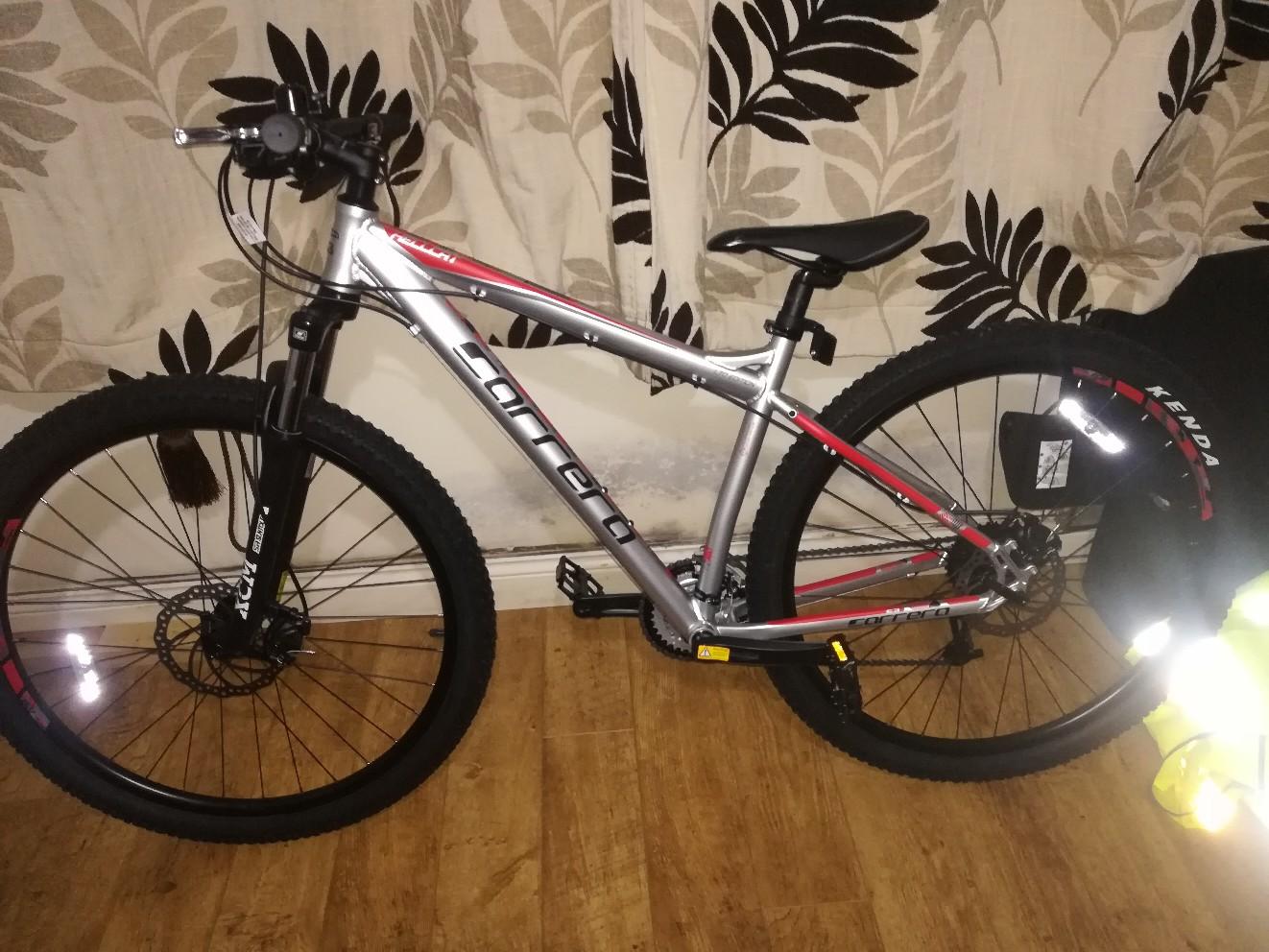 carrera hellcat silver red